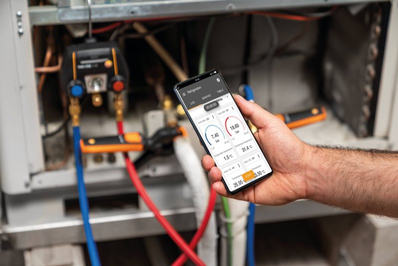 Testo 550i - Aplikáciou ovládané digitálne servisné zariadenie 2-cestný blok ventilov